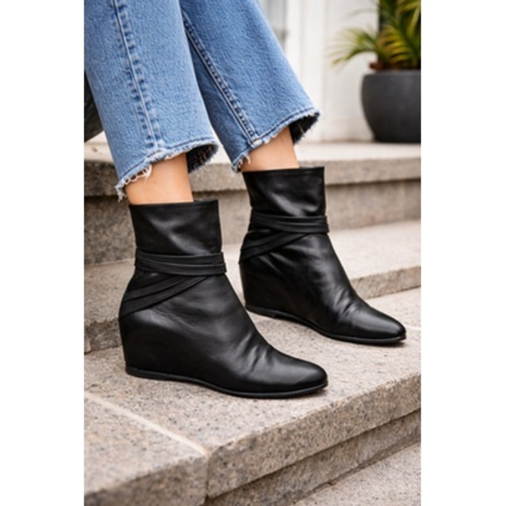 Stuart Weitzman Boots Womens Size 7 Black Leather Wedge Ankle Booties Wrap‎